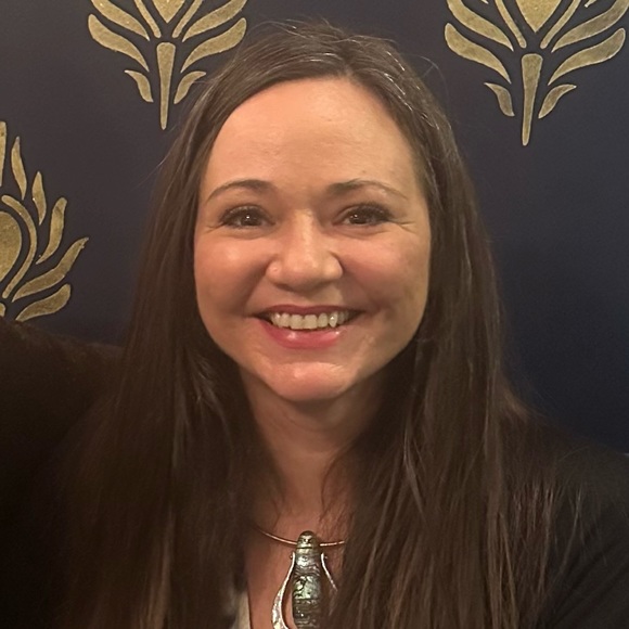 Meet your Posher, Chelsea - Picture 3 of 3